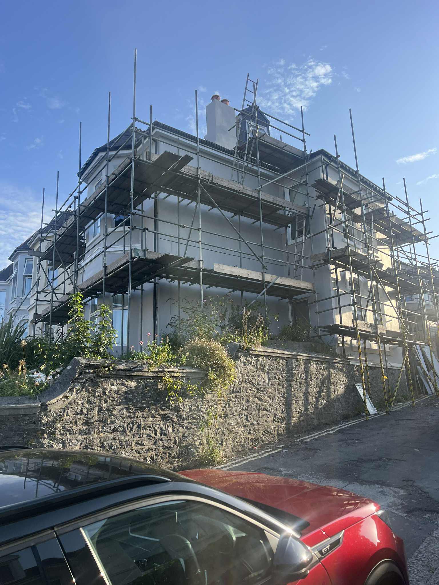 roof repair and gutter replacement